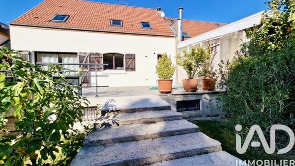 Maison à vendre 6 pièces 150 m² Claye-Souilly