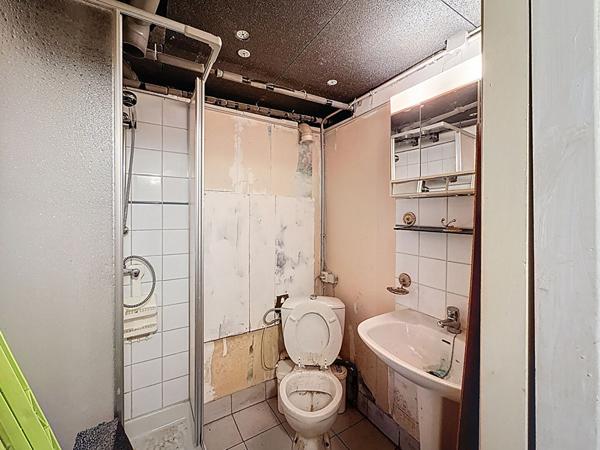 Maison à vendre à Peymeinade - 5 pièces, 4 chambres, grand jardin, 112 m² habitable, 163 m² au sol, 1325 m² de terrain