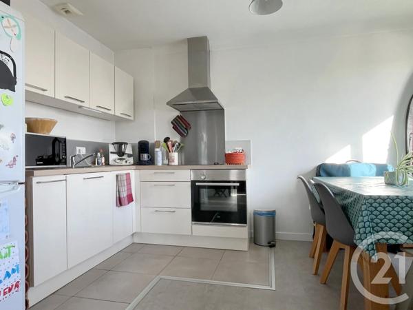 Appartement T3 à vendre  3 pièces - 47,96 m 2   ST GILLES CROIX DE VIE  - 85