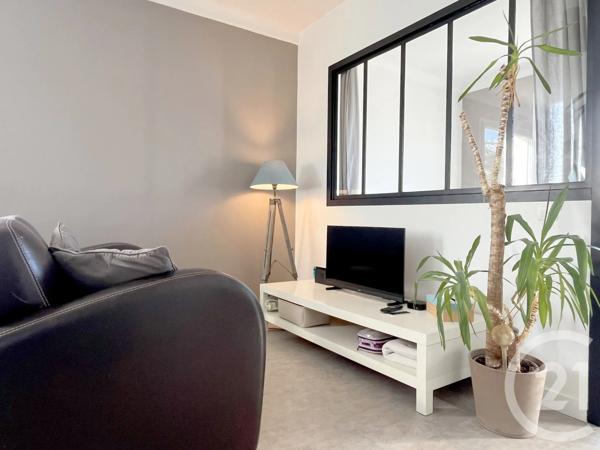 Appartement T3 à vendre  3 pièces - 47,96 m 2   ST GILLES CROIX DE VIE  - 85
