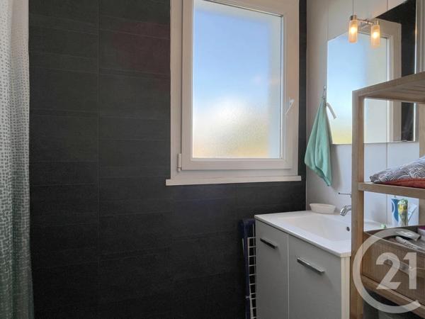 Appartement T3 à vendre  3 pièces - 47,96 m 2   ST GILLES CROIX DE VIE  - 85