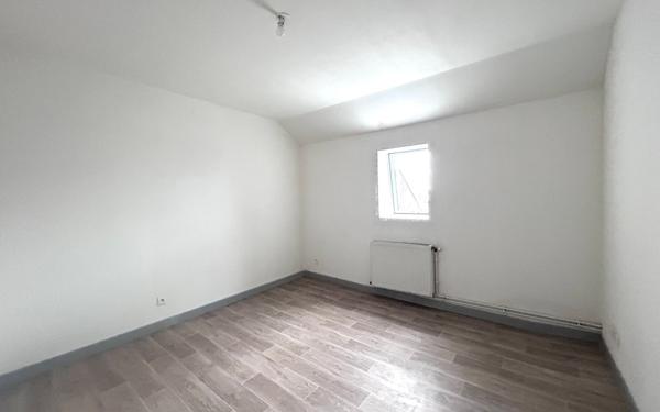 Immeuble à vendre    4 pièces • 137 m2 Douai