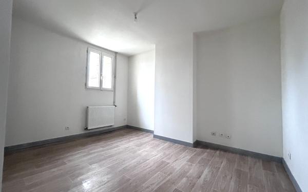 Immeuble à vendre    4 pièces • 137 m2 Douai