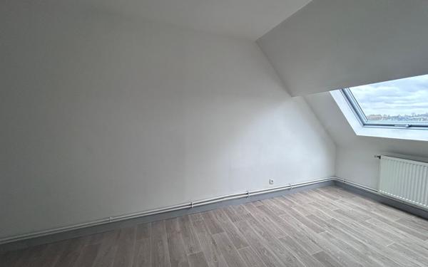 Immeuble à vendre    4 pièces • 137 m2 Douai