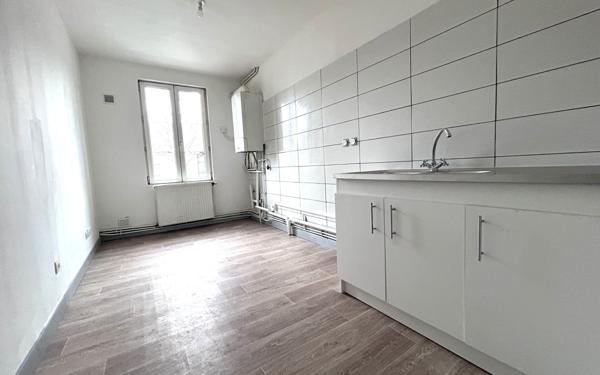 Immeuble à vendre    4 pièces • 137 m2 Douai