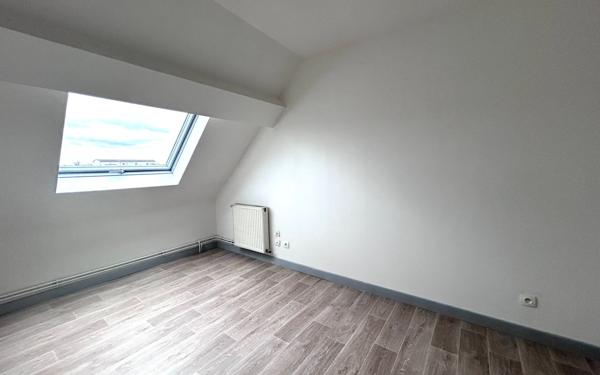 Immeuble à vendre    4 pièces • 137 m2 Douai