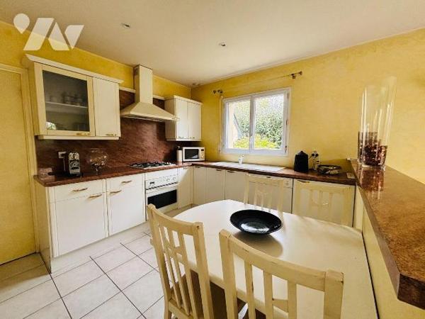 NOUVEAUTE - Etude Trente-Cinq Notaires - PACE - Le Pont

Venez découvrir cette maison d'habit...