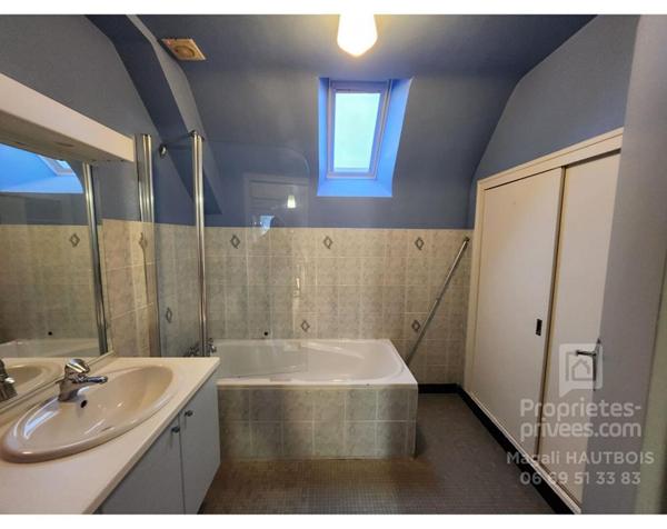 Maison Saint Hilaire Du Harcouet 6 pièce(s) 141 m2