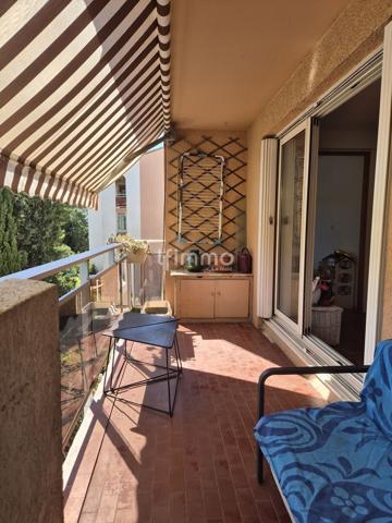 T4 81M2 avec Terrasse 8,6 M2 Bd des Cèdres 9ème