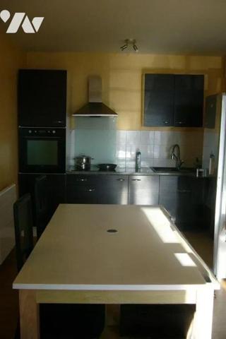 Aux portes de DINAN, appartement de type T2  de 45.68 m² avec une belle terrasse de 14,80 m² si...