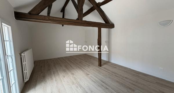 Location Appartement 3 pièces 90.14 m² - ÉRagny 95610