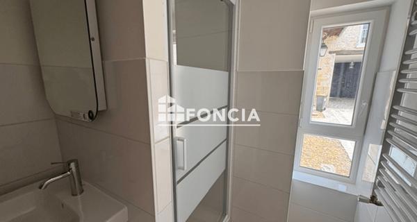 Location Appartement 3 pièces 90.14 m² - ÉRagny 95610
