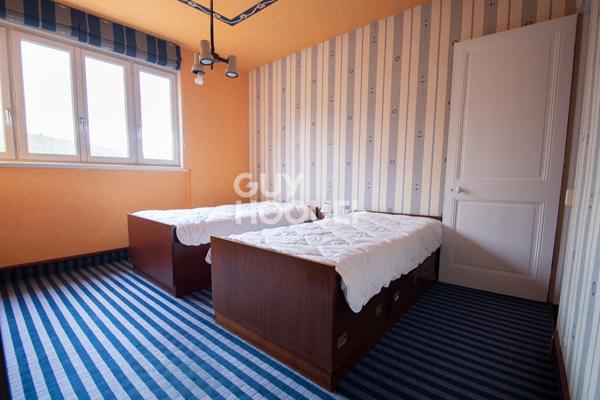 Élégante Maison Bourgeoise à Malaunay, Vue sur la Rivière