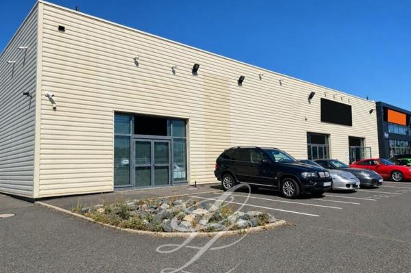 Vente - COMMERCE 666 m 2