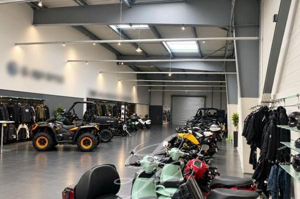 Vente - COMMERCE 666 m 2
