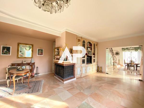 Maison, Montmorency, 8 pièces 240 m² €998 000 ** - Référence 1048