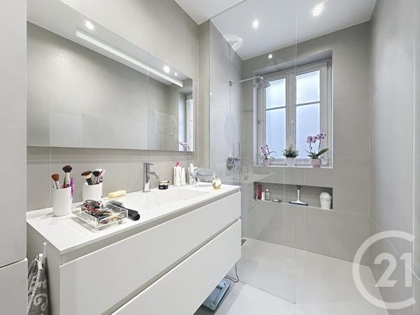 Appartement F5 à vendre  5 pièces - 124,64 m2 PARIS - 75014