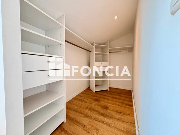 Location Appartement 2 pièces 47.38 m² - 11 RUE THIERS La Rochelle 17000