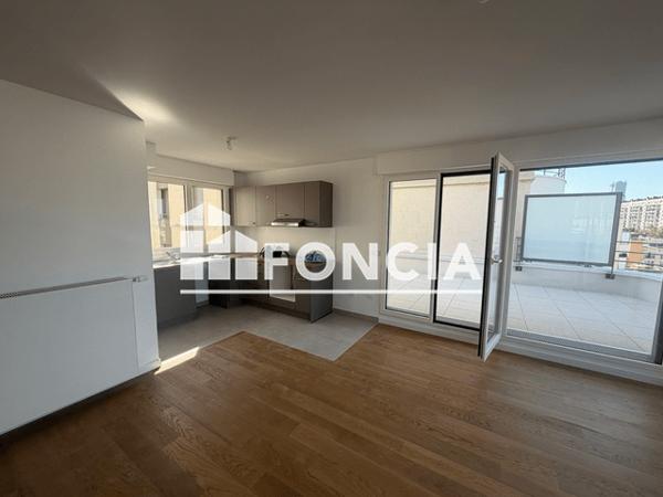 Location Appartement 4 pièces 89.4 m² - Clichy 92110