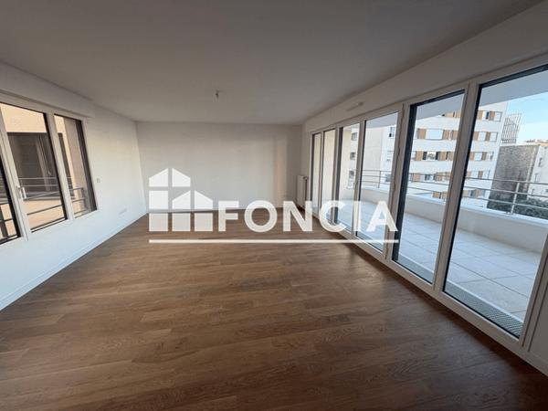 Location Appartement 4 pièces 89.4 m² - Clichy 92110