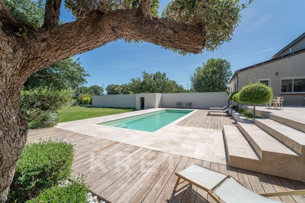 Propriété d'exception composée de deux villas indépendantes avec piscines sur parc paysagé de 4 500
