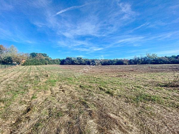 Terrain constructible viabilisé de 765 m² proche de Montauban