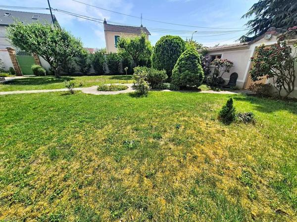Terrain à bâtir au calme de 297 m2