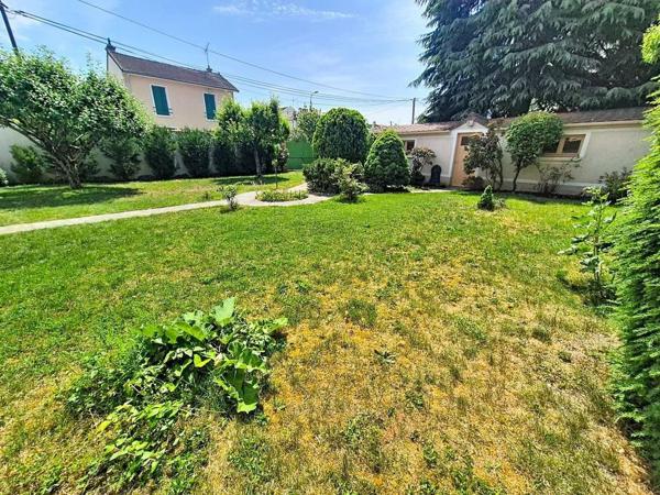 Terrain à bâtir au calme de 297 m2