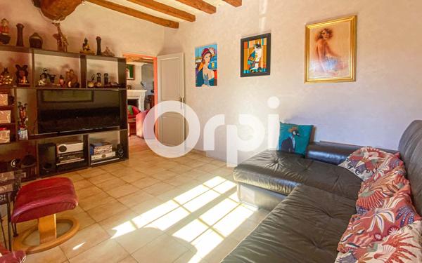 Maison à vendre    9 pièces •  Distré