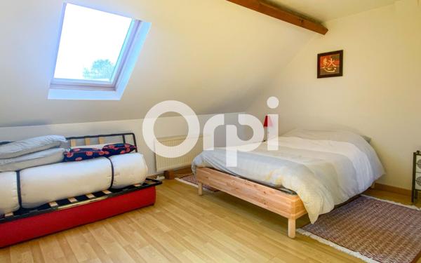 Maison à vendre    9 pièces •  Distré