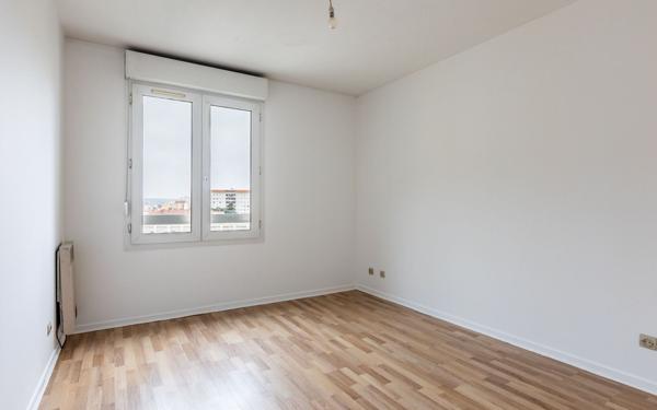 Appartement à vendre    3 pièces •  Villeurbanne