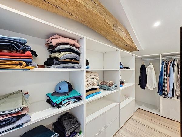 Maison 5 chambres sur 561 m²