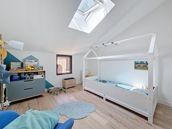 Maison 5 chambres sur 561 m²