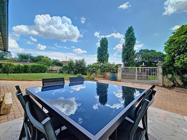 Maison 5 chambres sur 561 m²