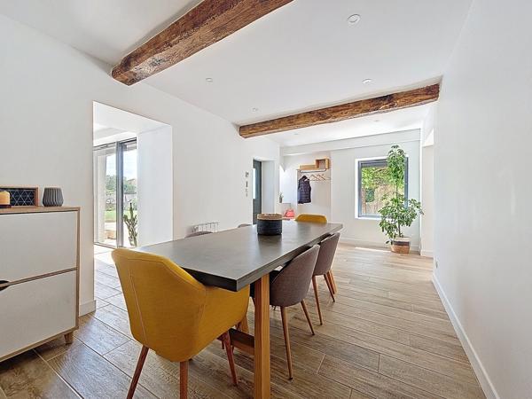 Maison 5 chambres sur 561 m²