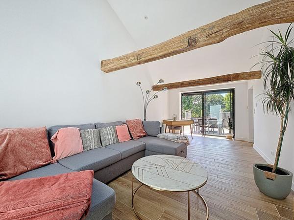 Maison 5 chambres sur 561 m²