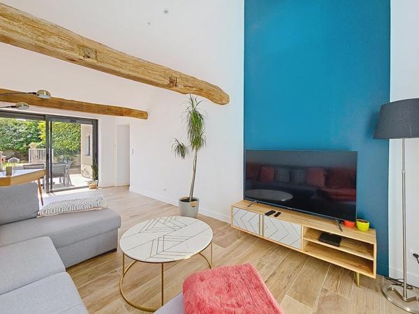 Maison 5 chambres sur 561 m²