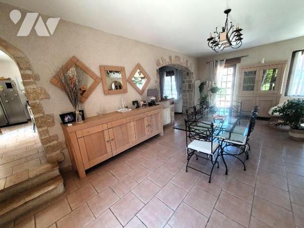 Maison à vendre à Souppes-sur-Loing (77460), Seine-et-Marne (77)

Pavillon d'une surface habi...