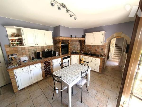 Maison à vendre à Souppes-sur-Loing (77460), Seine-et-Marne (77)

Pavillon d'une surface habi...