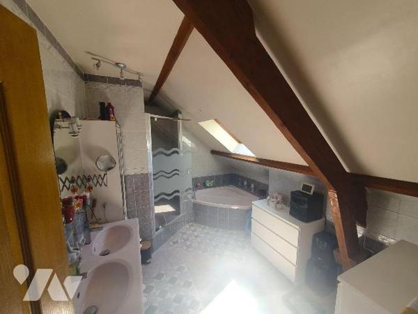 Maison à vendre à Souppes-sur-Loing (77460), Seine-et-Marne (77)

Pavillon d'une surface habi...