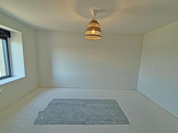 Corps de ferme 5 PIÈCES 150 M² RÉNOVÉ PLOUGUERNEAU
