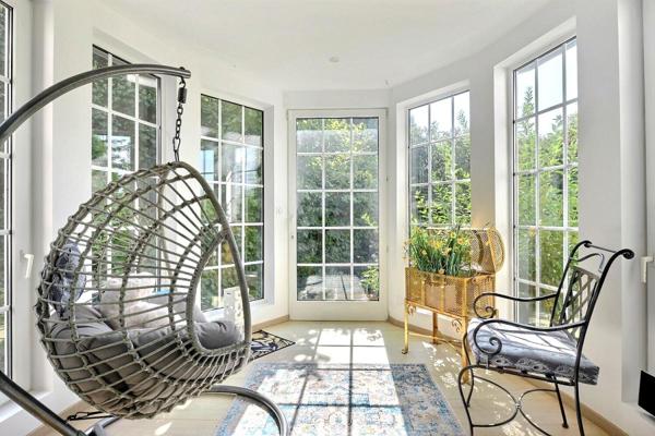 Rixheim, Exclusivité, magnifique maison de maître de 245 m2, entièrement rénovée, sur un parc de 1600 m2