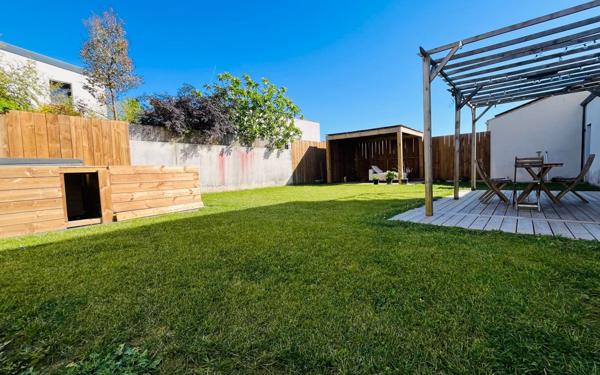 Maison à vendre    5 pièces • 11 m2 Angoulins