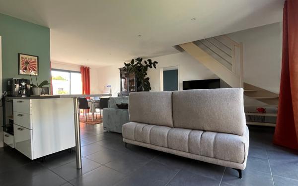 Maison à vendre    5 pièces • 11 m2 Angoulins