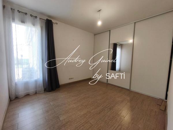 ? Saint-Cyr – Maison familiale avec piscine sur plus de 1200 m² de terrain