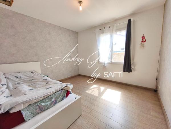 ? Saint-Cyr – Maison familiale avec piscine sur plus de 1200 m² de terrain