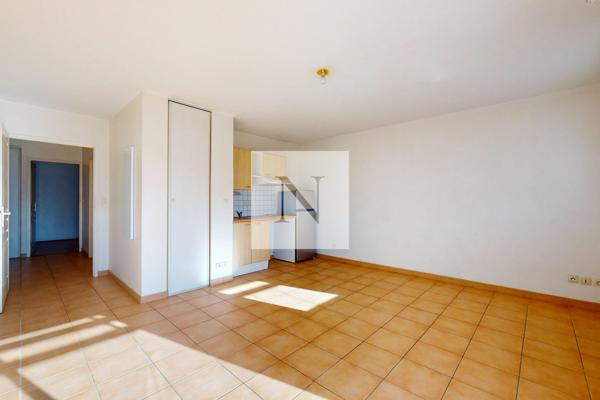 T3 lumineux 55 m² avec balcon sud et parking – La Rochelle Universités