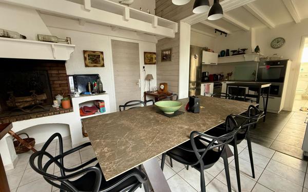 Maison à vendre    4 pièces •  Le Château-d'Oléron