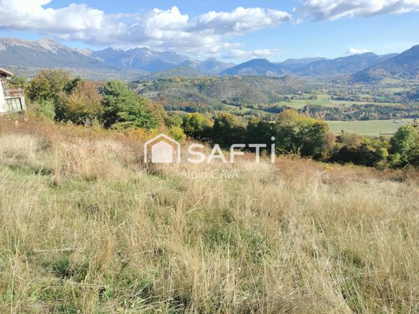 Terrain de 2157 m² vue dégagée sur la commune de SELONNET,