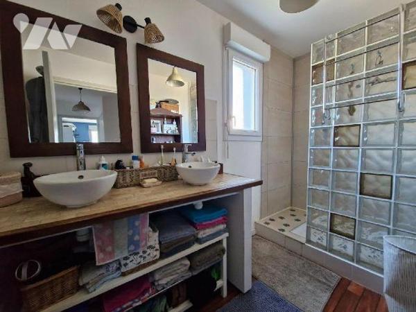 Maison à Vendre à Acigné (35690) en Ille-et-Vilaine (35)

Nous vous proposons cette maison  à...